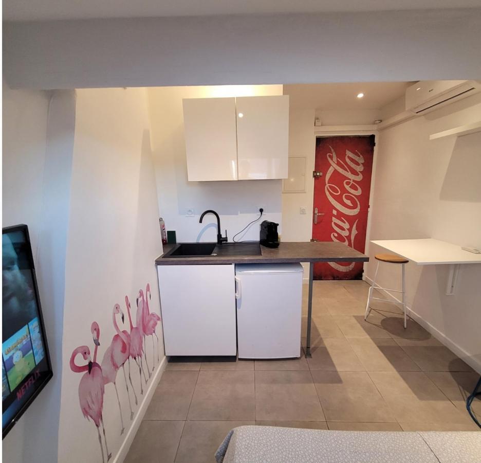 Studette Independante Hyeres Gare Particulier Apartment Bagian luar foto